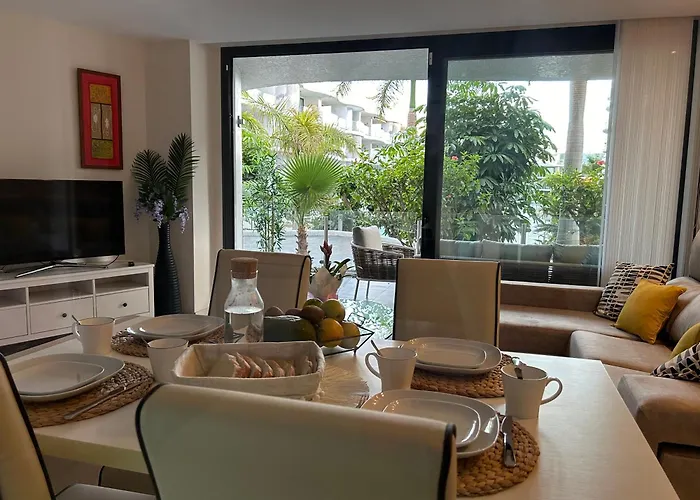 Olas * بالم مار