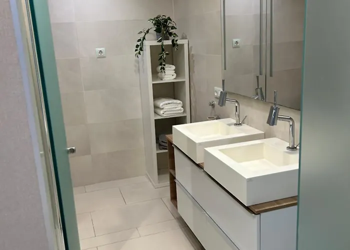 Olas بيت للعطل بالم مار